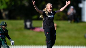 Live updates: White Ferns v Pakistan - third one-day international in Christchurch