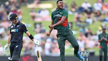 Cricket: Blackcaps implode to hand Bangladesh first ODI win over New Zealand on Kiwi soil