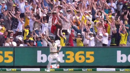 Australia vs Pakistan: Hasan Ali does a Merv Hughes, makes MCG crowd dance with his moves