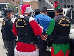 Peru Cop Dressed As Santa Busts "Evil Reindeer Gang", Catches Drug Dealer