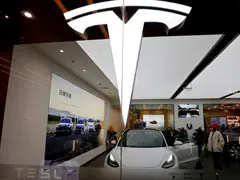 Tesla Robot Attacks Engineer, "Trail Of Blood" On Factory Floor: Report