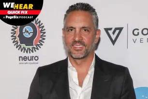 Mauricio Umansky goes on a ski trip with a much-younger crowd