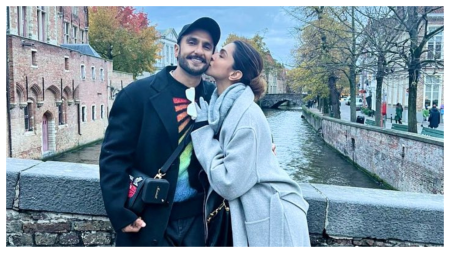 Ranveer Singh ‘gobsmacked’ after seeing wife Deepika Padukone’s film Fighter trailer: ‘Absolute fire’