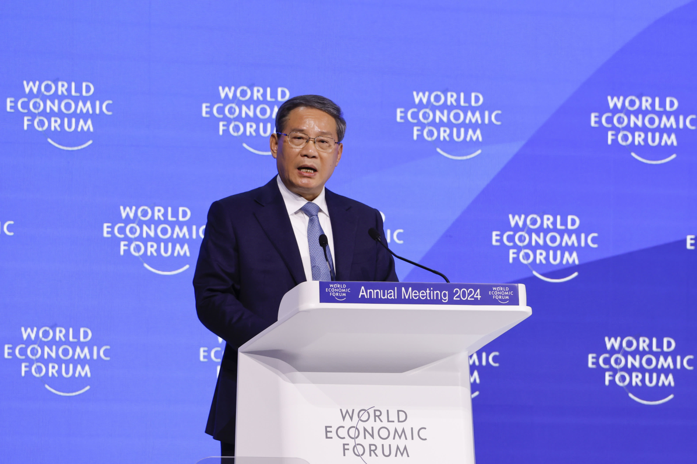 China's premier tells Davos that innovation shouldn't be used to restrict other nations