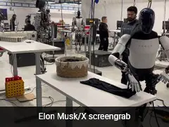 "Optimus Folds A Shirt": Elon Musk's Robot Sets New Bar