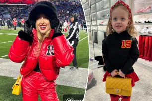 Brittany and Patrick Mahomes’ 2-year-old daughter borrows mom’s $4K Chanel purse in adorable Chiefs outfit