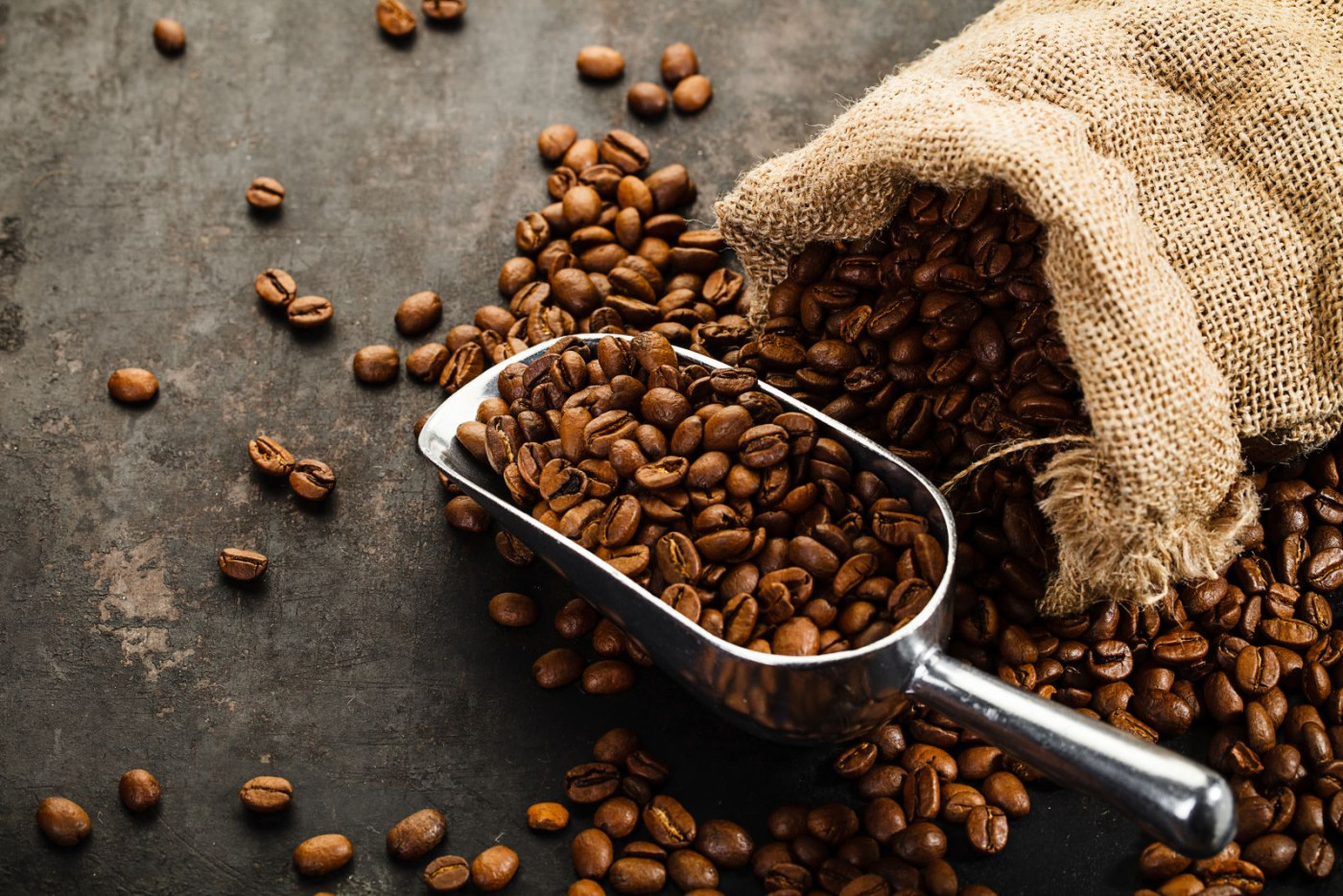 Coffee Prices Mixed as Arabica Falls on Wetter Forecasts for Brazil