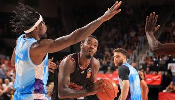 Basketball: NZ Breakers' playoffs hopes take another hit, throw away lead in loss to Illawarra Hawks