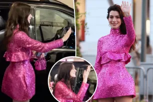 Anne Hathaway called out for ‘rude’ behavior as video of her waving to fans sparks debate