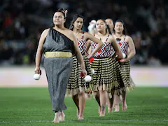 New Zealand's Maoris Heckle Politicians In Treaty Ceremony