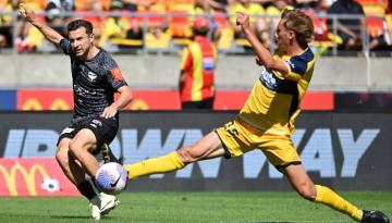 Football: Scoreless draw enough to keep Wellington Phoenix atop A-League table