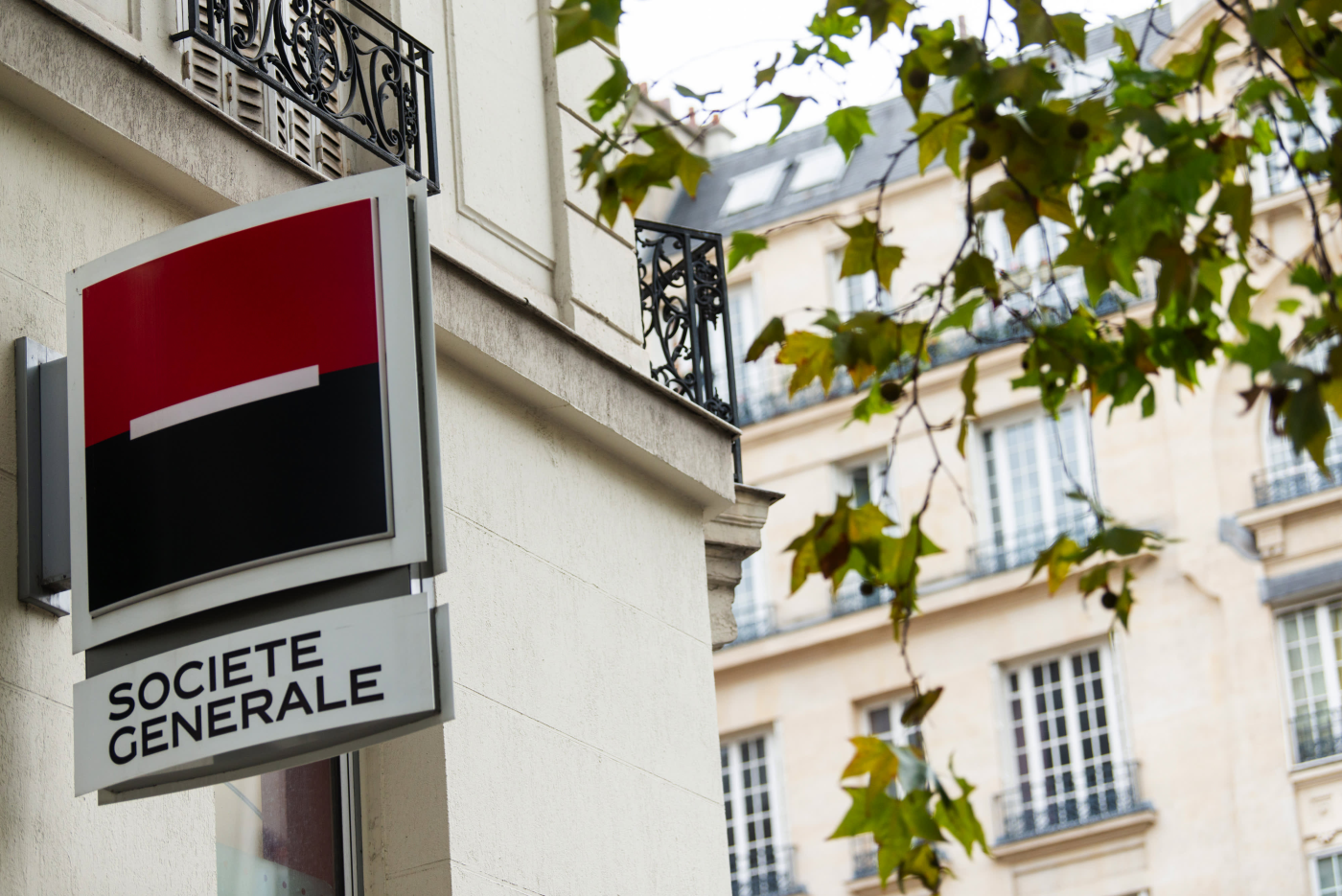 Societe Generale posts sharp profit drop as net banking income slides