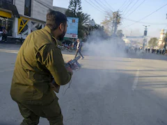 Pakistan Vote Count Ends, Imran Khan's Supporters Clash With Forces