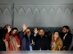 Nawaz Sharif, Bilawal Bhutto Join Hands, But Can They Form Pak Government?