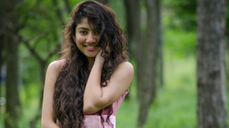 Sai Pallavi’s dance video from Japan’s Sapporo Snow Festival goes viral; fans wonder if it is part of her film with Junaid Khan