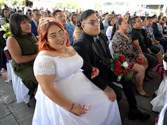 Mexican Mass Wedding Unites 1,200 Couples In Matrimonial Celebration