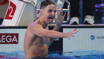 Swimming: Kiwi swimmer Lewis Clareburt bolts to first world title to cap historic world champs for New Zealand