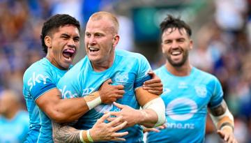 NRL: NZ Warriors' attack fires in high-scoring pre-season victory over Dolphins