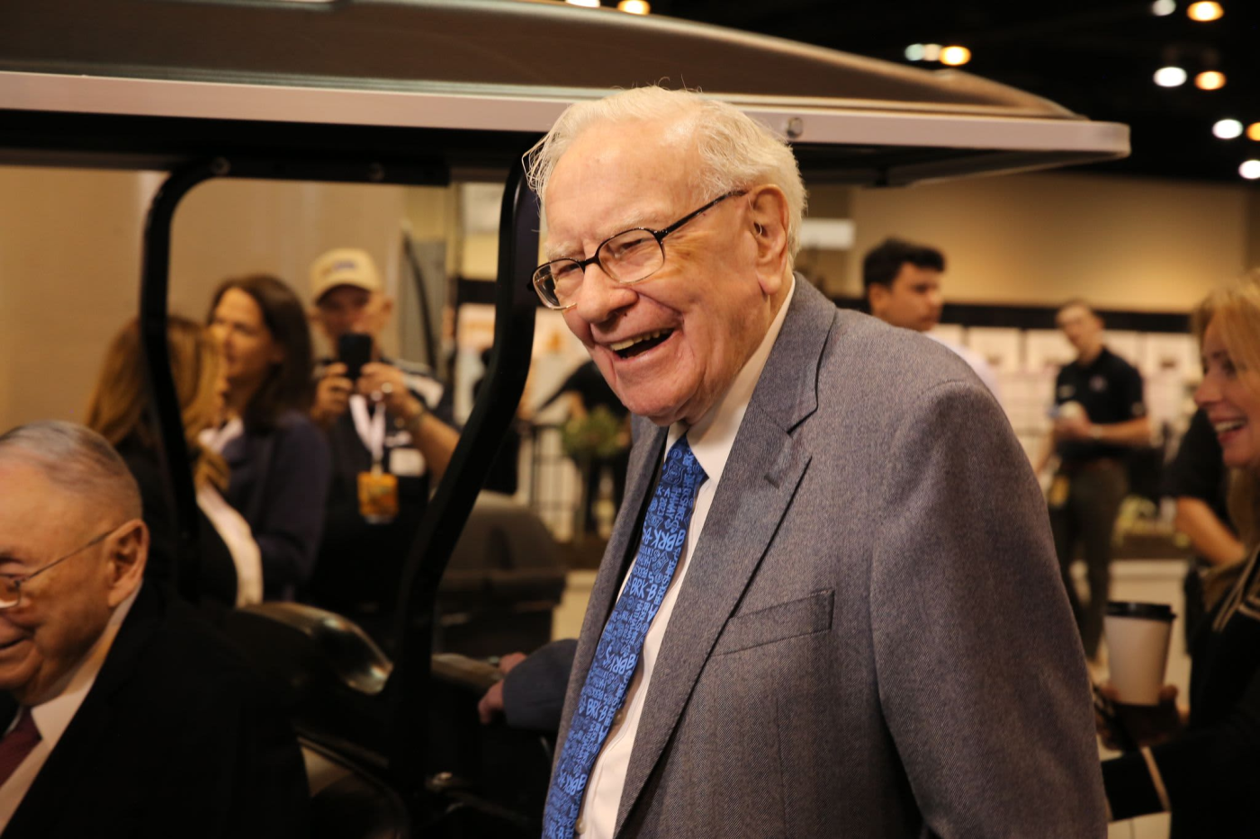 Berkshire shares jump after big profit gain as Buffett’s conglomerate nears $1 trillion valuation