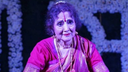 90-year-old Vyjayanthimala performs Bharatanatyam in Ayodhya, fans say ‘age is just a number’. Watch