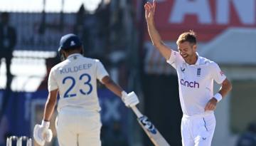 Cricket: England veteran James Anderson becomes third bowler to take 700 test wickets against India