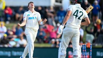 Live updates: Blackcaps v Australia second test, day four at Christchurch's Hagley Oval