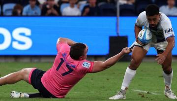 Super Rugby Pacific: Blues overcome kicking woes to grind out win over NSW Waratahs at Sydney