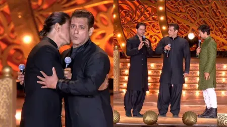 Shah Rukh Khan and Salman Khan pretend to fight on stage, Aamir Khan says ‘You guys are fighting again’. Watch new video from Ambani festivities