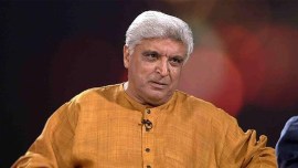 Javed Akhtar tears up as he recalls almost ‘dying of starvation’ on the streets: ‘After third day, no difference between a human and a dog’