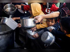 Gaza Hunger Warnings Grow Amid Ceasefire Talks