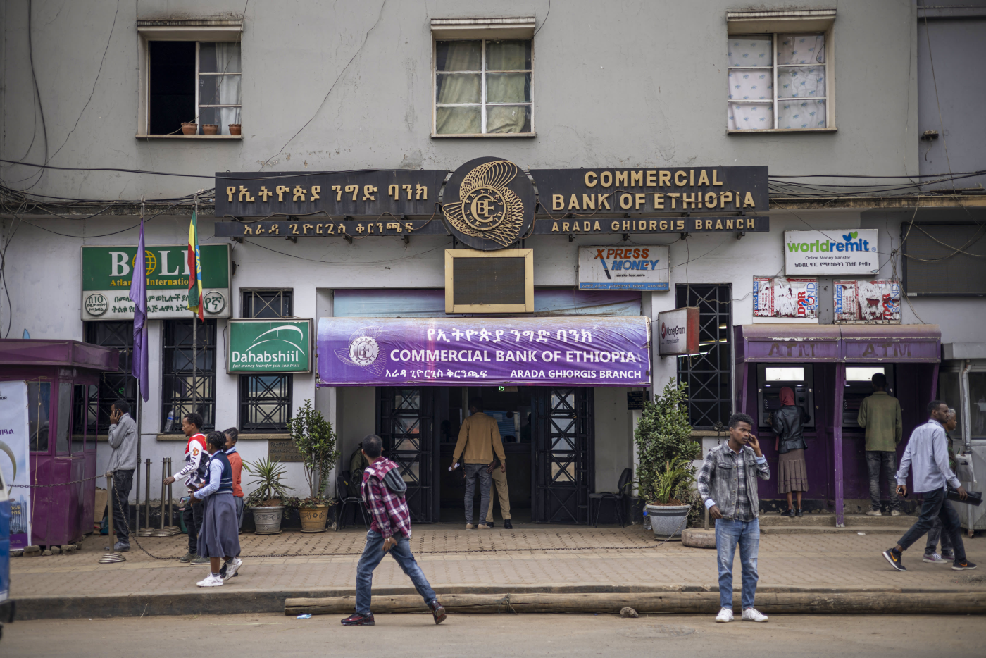 'Glitch' at Ethiopia's biggest bank sees customers withdraw millions that isn't theirs