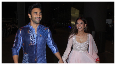 Newlyweds Pulkit Samrat-Kriti Kharbanda return to Mumbai, paparazzi welcomes them with a song. Watch