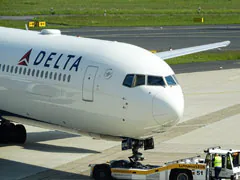 Delta Pilot Gets 10 Months in Jail After Trying To Fly Plane While Drunk