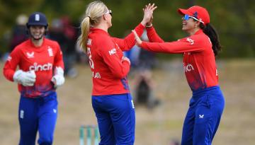 Cricket: White Ferns collapse to second T20 international defeat to England