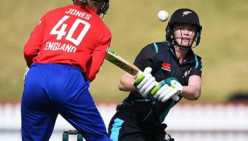 Cricket: White Ferns lose captain Sophie Devine to injury, drop Twenty20 series to England