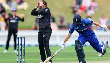 Cricket: White Ferns squander chance for victory in opening one-day international against England