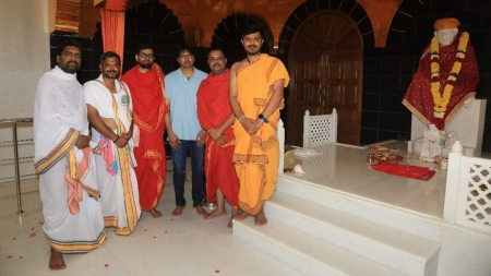 ‘Thalapathy’ Vijay constructed Sai Baba temple for mother Shoba: report