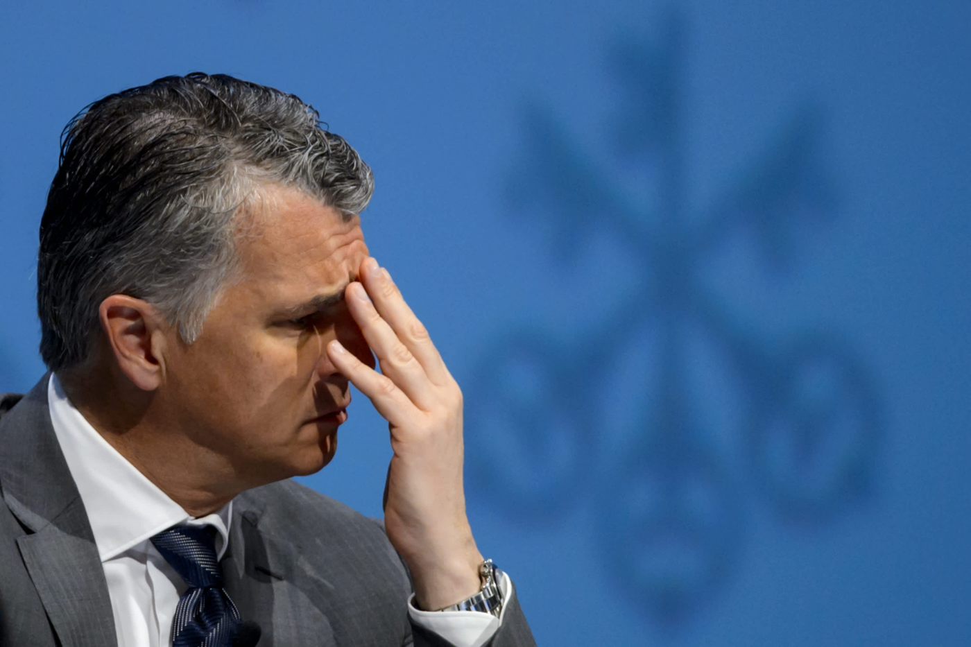 'Lose-lose situation': New Swiss bank laws could derail UBS' challenge to Wall Street giants