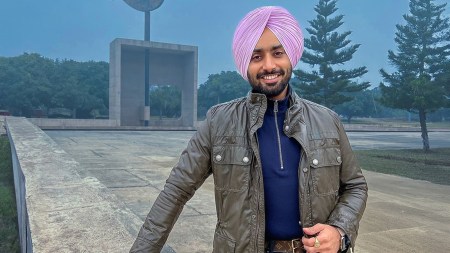 Satinder Sartaaj: ‘There are many gorgeous girls who cannot act like Neeru Bajwa’