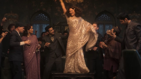 ‘Entire set, including Sanjay Leela Bhansali, gave a standing ovation’: Sonakshi Sinha on nailing Heeramandi’s one-take song ‘Tilasmi Bahein’