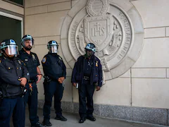 Riot Police Storm US Colleges After Violent Protests Over Gaza War