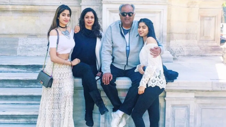 Janhvi Kapoor recalls having ‘theplas and paranthas’ at Amalfi coast with mom Sridevi, says dad Boney doesn’t go anywhere without mangoes and chillies