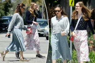 Jennifer Garner and look-alike daughter Violet grab lunch in LA