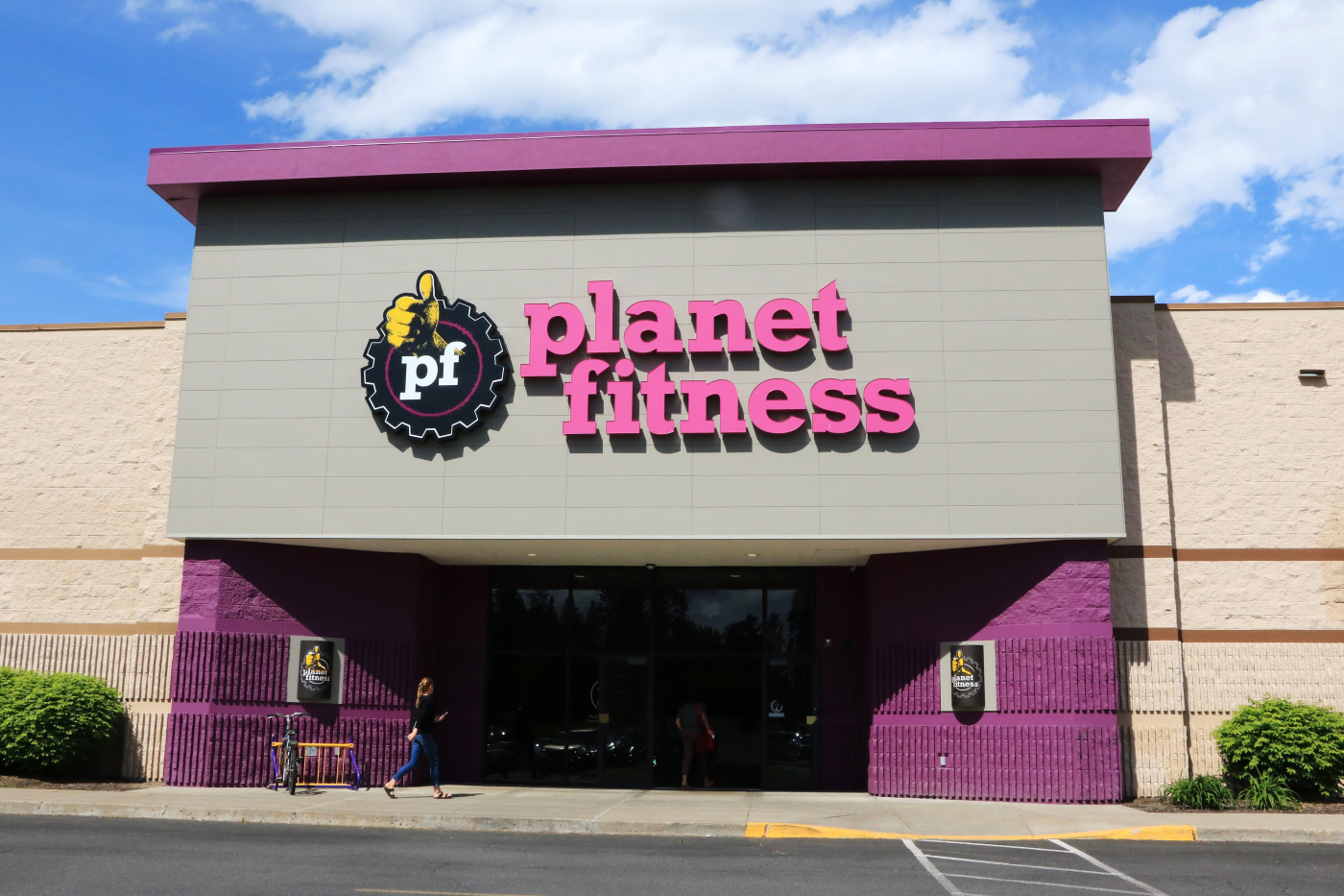 Stocks making the biggest premarket moves: Planet Fitness, Warner Bros Discovery, Yeti, Airbnb and more