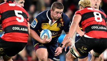 Super Rugby Pacific: Highlanders score famous southern derby victory over fading champions Crusaders at Dunedin