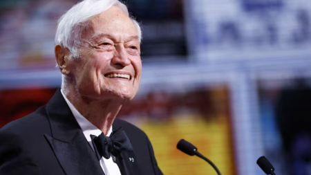 Roger Corman, influential B-movie king who nurtured great directors, passes away