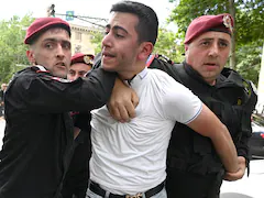 151 Detained In Armenia For Protesting Azerbaijan Land Deal