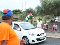 1 Dead, Hundreds Injured As Riots Sweep New Caledonia