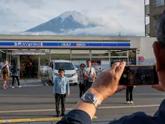 This Japan Town Is Putting Up Barrier To Block Mount Fuji View. Here's Why