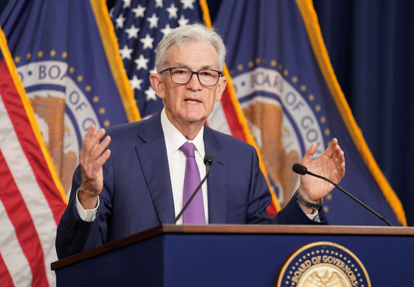 Federal Reserve minutes indicate worries over lack of progress on inflation